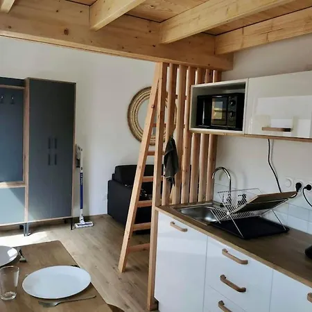 Cosy Secteur Calme Tram A 120 M Gare Aeroport Apartment *